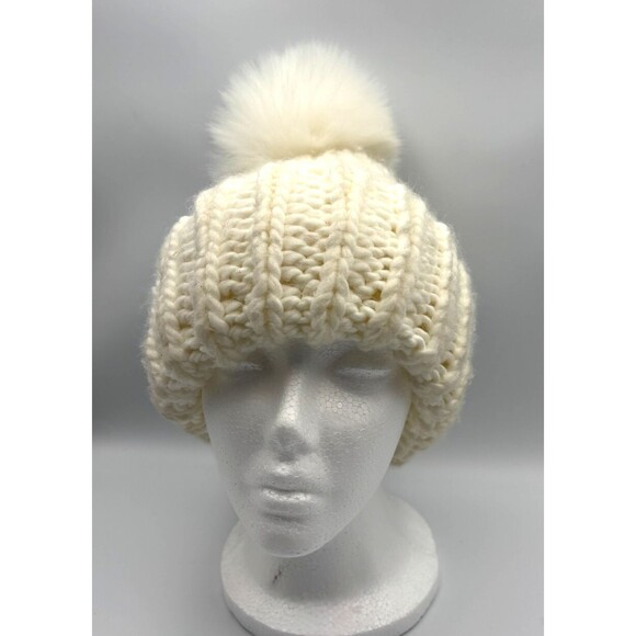 Free People Ivory Chunky Knit Acrylic Winter Pompom Beanie Hat O/S - Picture 2 of 6